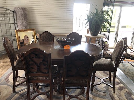 Angelica's Pre-Owned Furniture