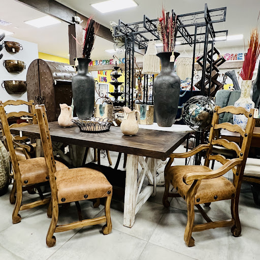 Casa Grande | Wholesale Store Laredo