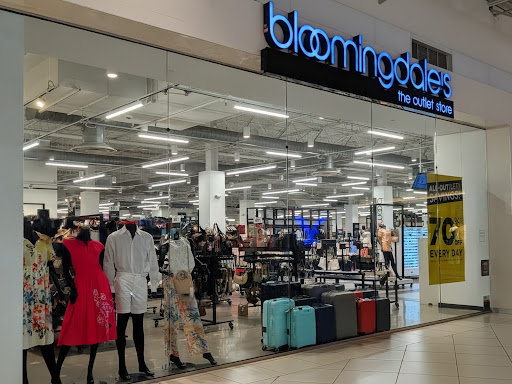Bloomingdale's Outlet