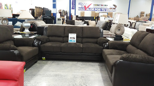 Rooms To Go Outlet - Toa Baja