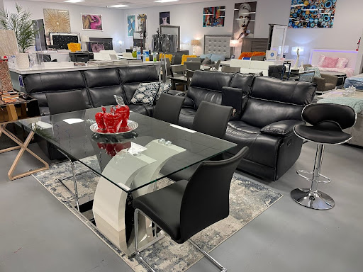 Lyn's Furniture & Mattress