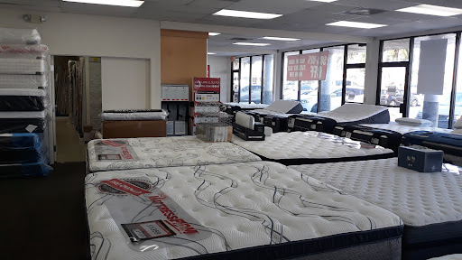 Mattress Firm Outlet - Hialeah Palmetto
