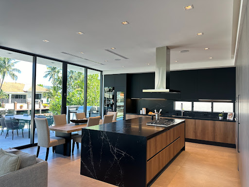 Veneta Cucine Doral by Plaza Design Furniture