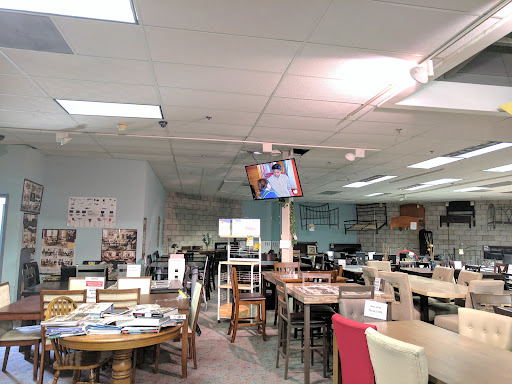 Landeros Furniture City