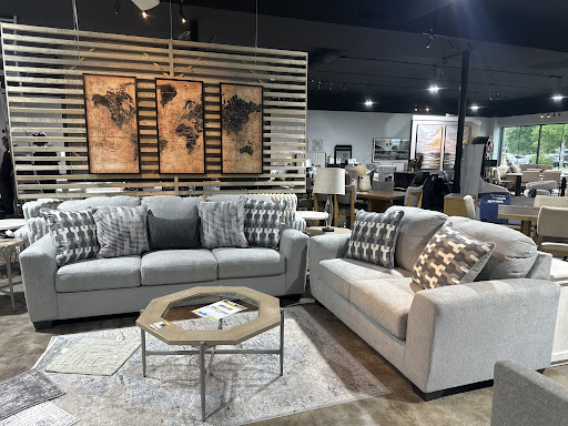 Canales Furniture / Muebleria Oak Cliff