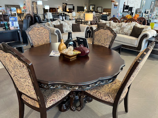 Canales Furniture / Mueblería Duncanville