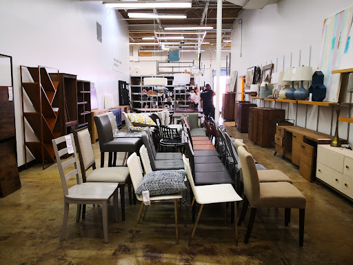 Crate & Barrel Outlet