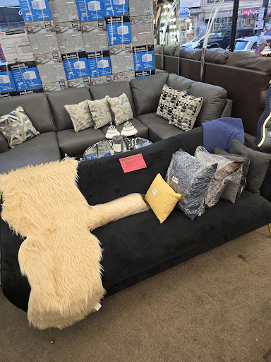 ONE TOUCH FURNITURE & MATTRESS VILLAGE