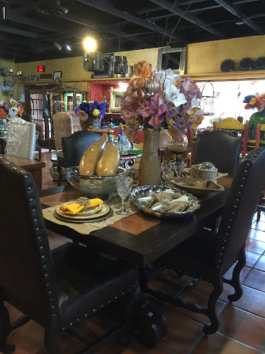 Que Bonita Furniture