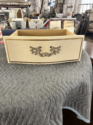 Best Linen Warehouse & Furniture