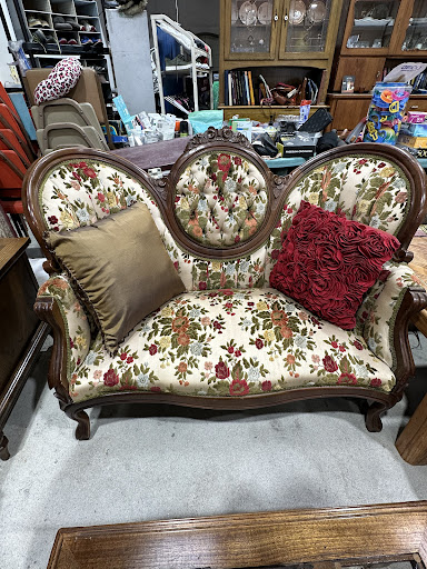 828 Lighthouse Antiques & Collectibles