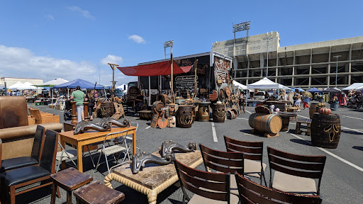 Long Beach Antique Market