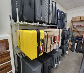 Muebles modernos de Mi Segundita Furniture & More: estilo y calidad para tu hogar