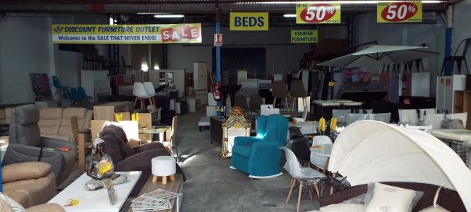 Muebles a precios bajos: oferta de descuento en mobiliario moderno