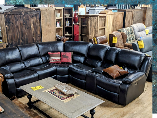 Muebles Rústicos Rawhide: Sofisticada Colección de Camas y Muebles de Madera