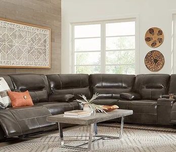 Muebles modernos y económicos en Rooms To Go Outlet - Ofertas de sala, dormitorio y oficina