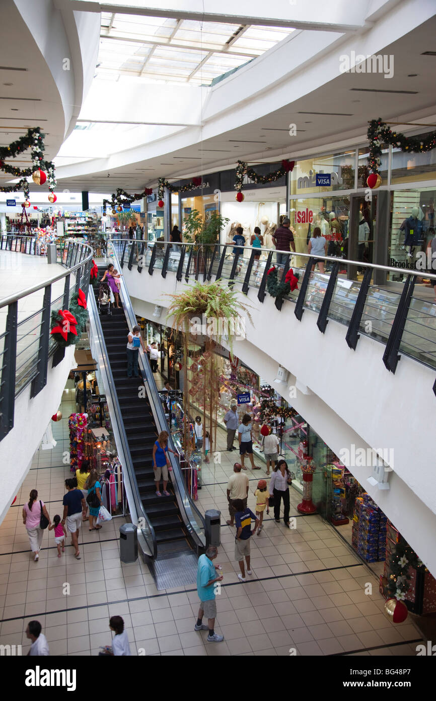 Del Este Shopping Center: compras, moda y entretenimiento en la mejor zona comercial