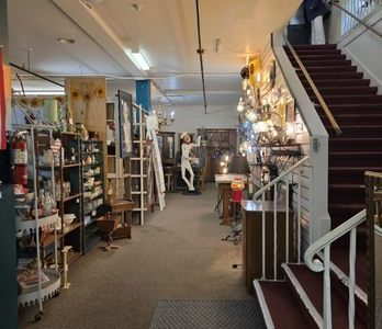 Antigüedades Vintage en Mission Galleria – Tienda de Antigüedades Únicas y Decoración Retro