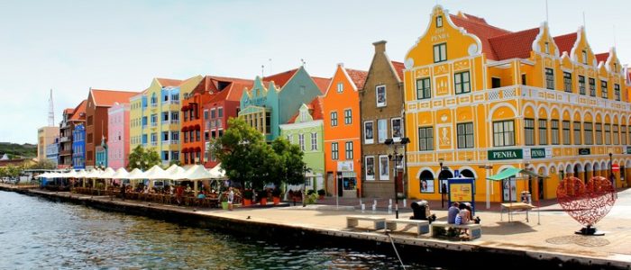 Curacao Center: Vista panorámica del moderno complejo comercial y de ocio en Curazao