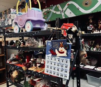 Nueva imagen de tienda de segunda mano: moda vintage, ofertas y estilo | Thrift Store