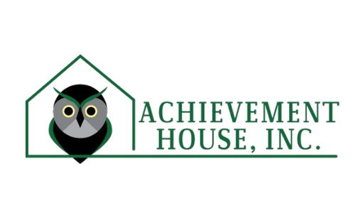 Achievement House, Inc. – Logo y foto corporativa de coaching y desarrollo personal