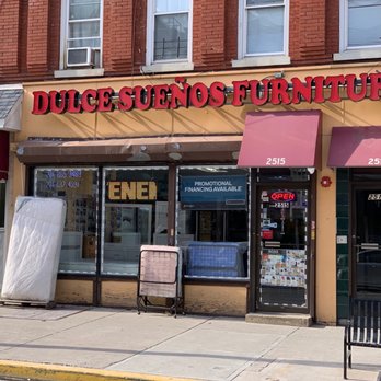 Muebles Dulce Sueños – Cama y Escritorio de Diseño Moderno y Confortable