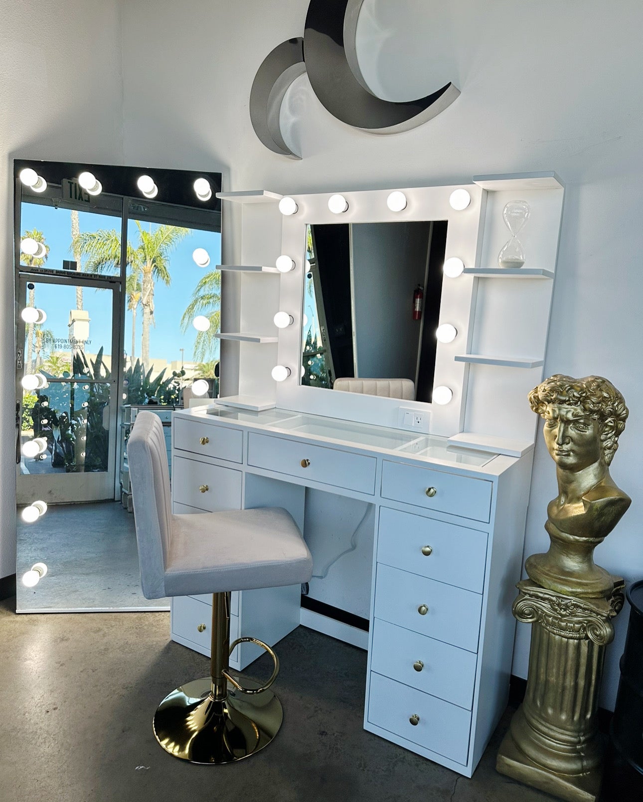 Muebles de Diseño Decorner – Boutique de Decoración y Estilo para tu Hogar