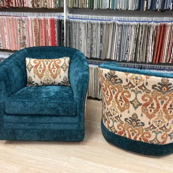 Tapizado Century: Sofá Moderno de Cuero Renovado - Calidad Premium para Interiores