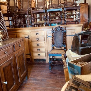 Antigüedades de la Casa de Sammy – Muebles Vintage y Decoración Única