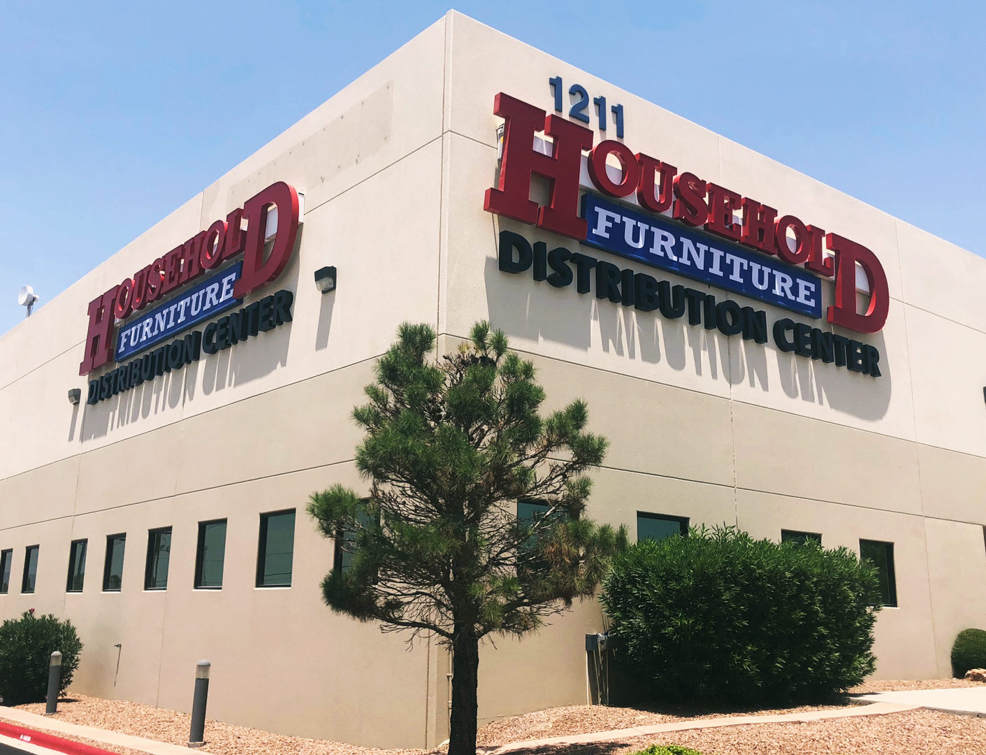 Centro de Distribución de Muebles del Hogar – Logística Eficiente y Stock Variado