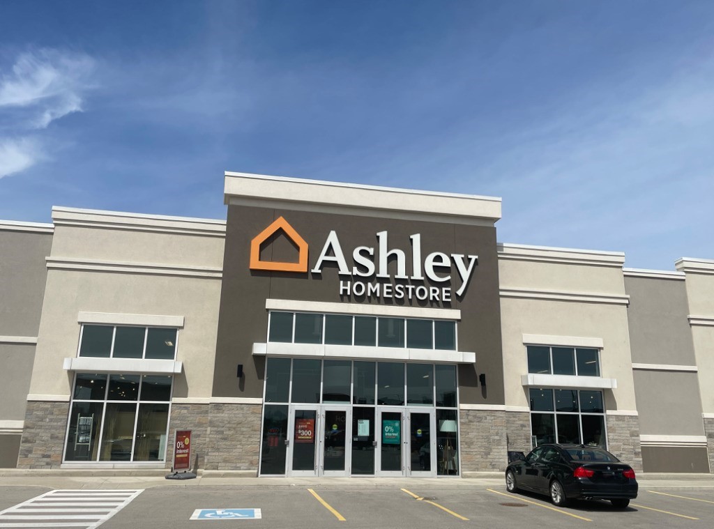 Muebles modernos de Ashley HomeStore: Sofás, comedores y decoración de calidad